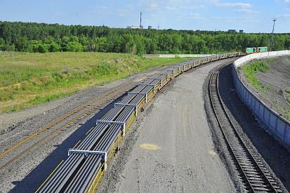 Delivery of 800-meter welded rails to Russian Railways
